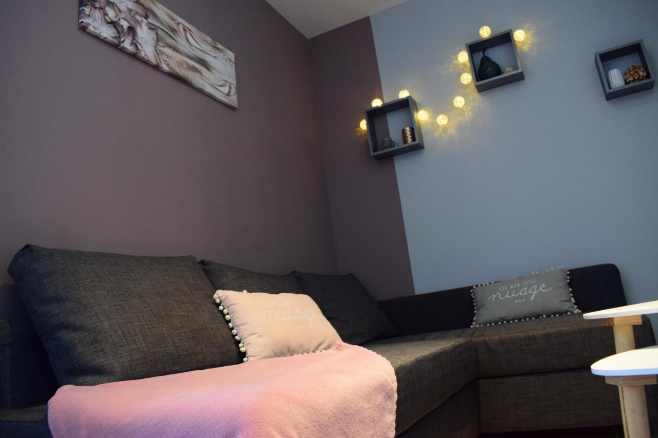 La Sarlamandre, Chambres Et Table D'Hotes Marcillac-Saint-Quentin エクステリア 写真